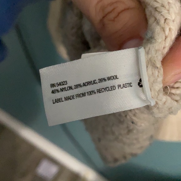 Gap Striped Sweater. Size large - Picture 4 of 5